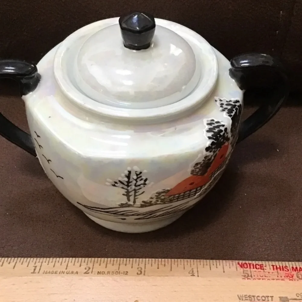 Japanese hand painting teapot Sugar Bowl W/lid And Creamer Pearlescent Village